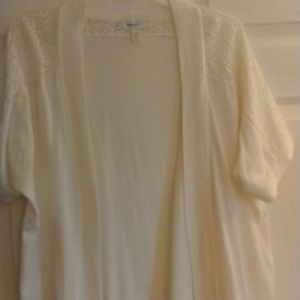 Shrug, Designer:  Dressbarn;  Color:  White; Size:  Woman: 14/16